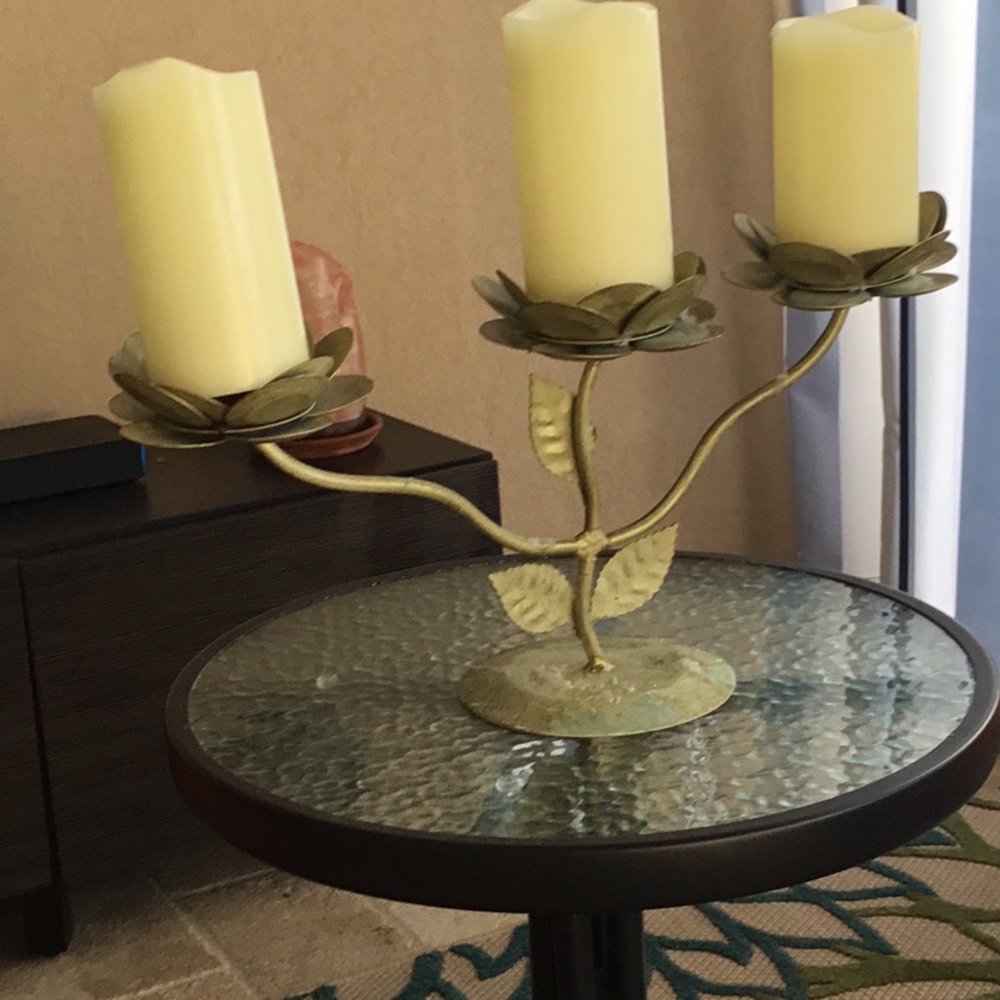 Candle holder